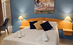 La Playa Hotel